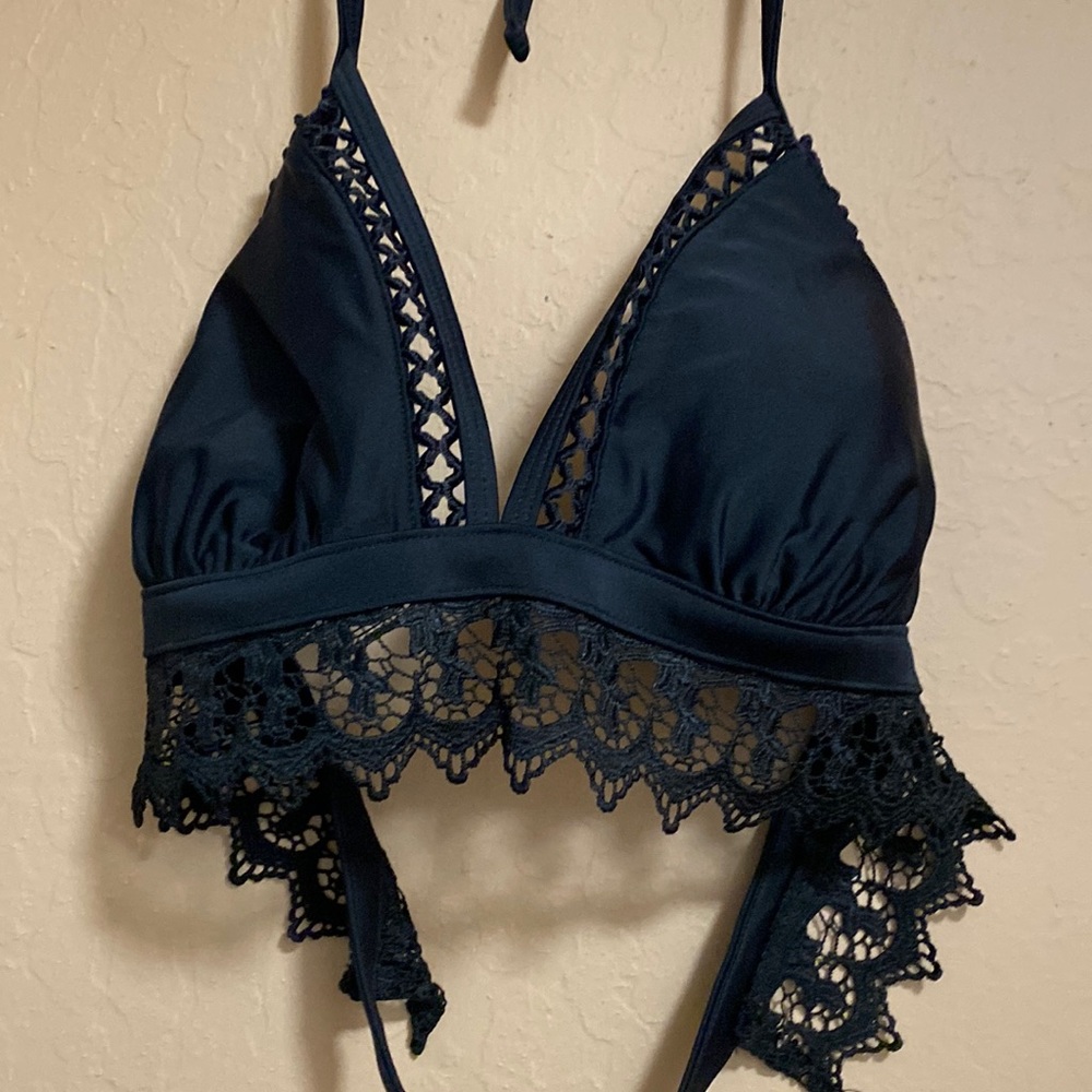 Women’s swim top